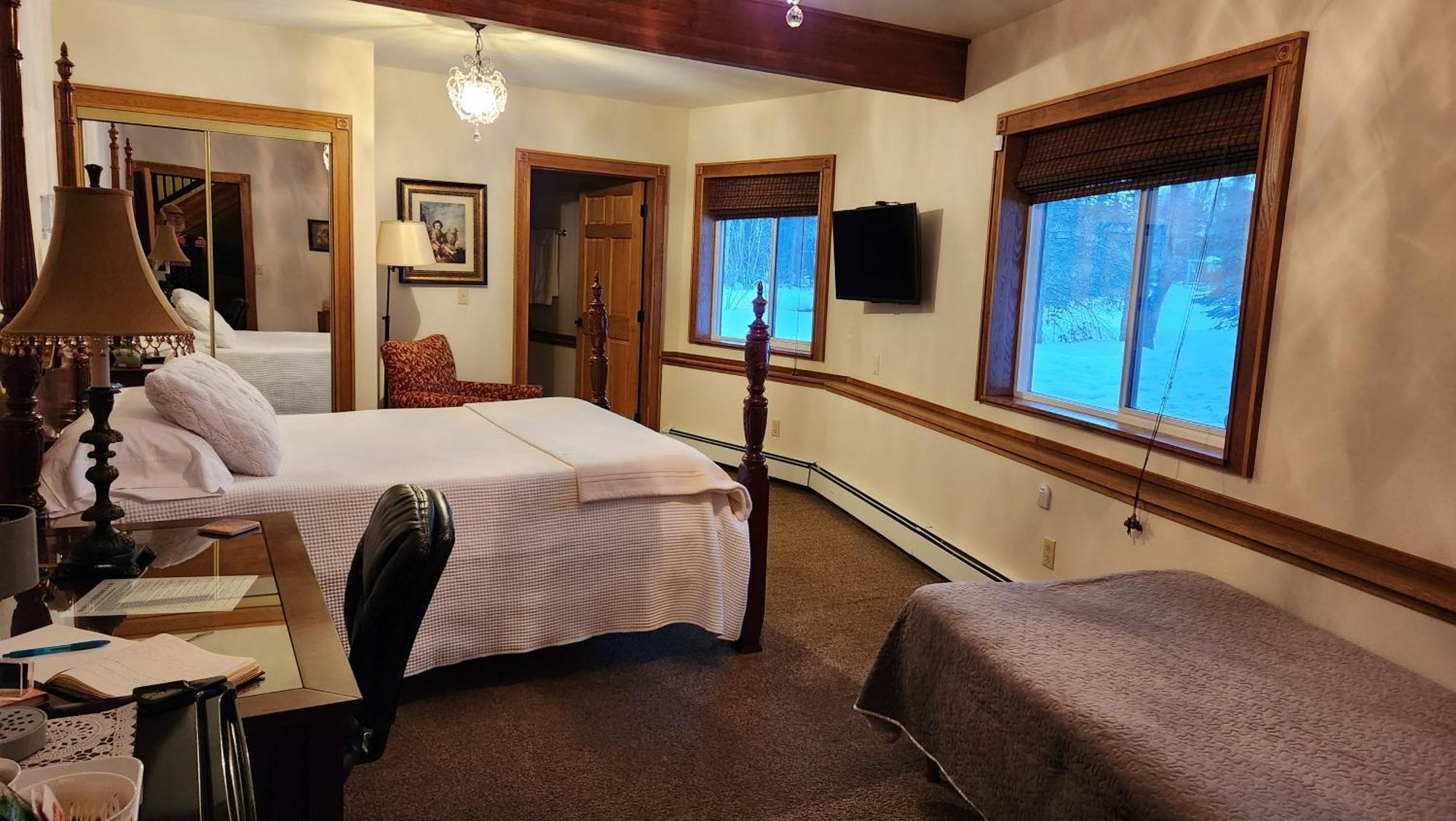 Maria'S Creekside B&B Anchorage Exterior photo